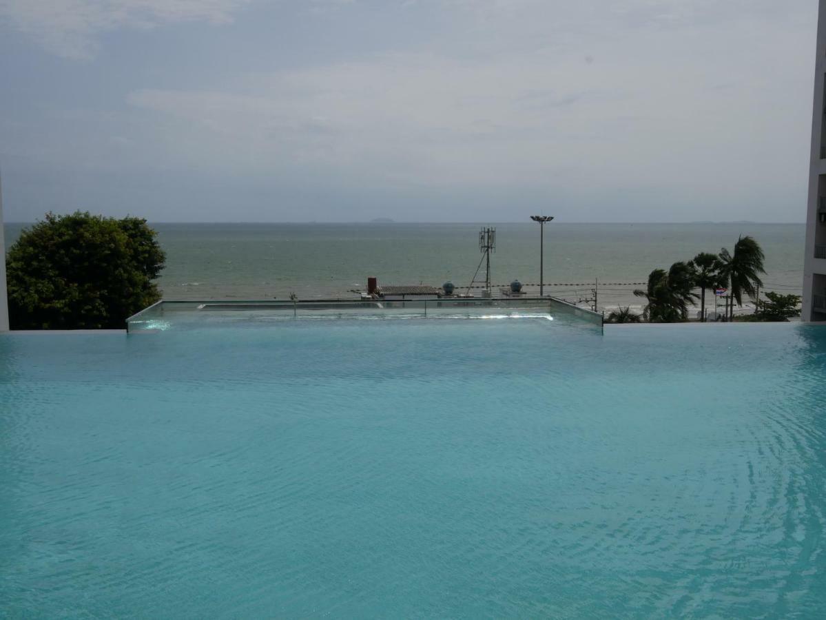 Aeras - The Ultimate Beachfront Experience Jomtien Beach Buitenkant foto